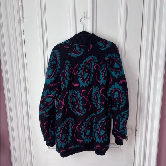 Women’s 80’s Vintage Karisma Canadian Sportswear Paisley Button Front Cardigan - Picture 6 of 13